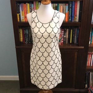Sequined scallop cocktail dress - size 4